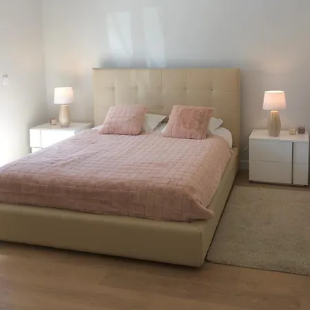 Casa Patio بيت للعطل Enxara do Bispo